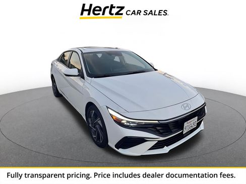 Used 2025 Hyundai Elantra SEL FWD image 1