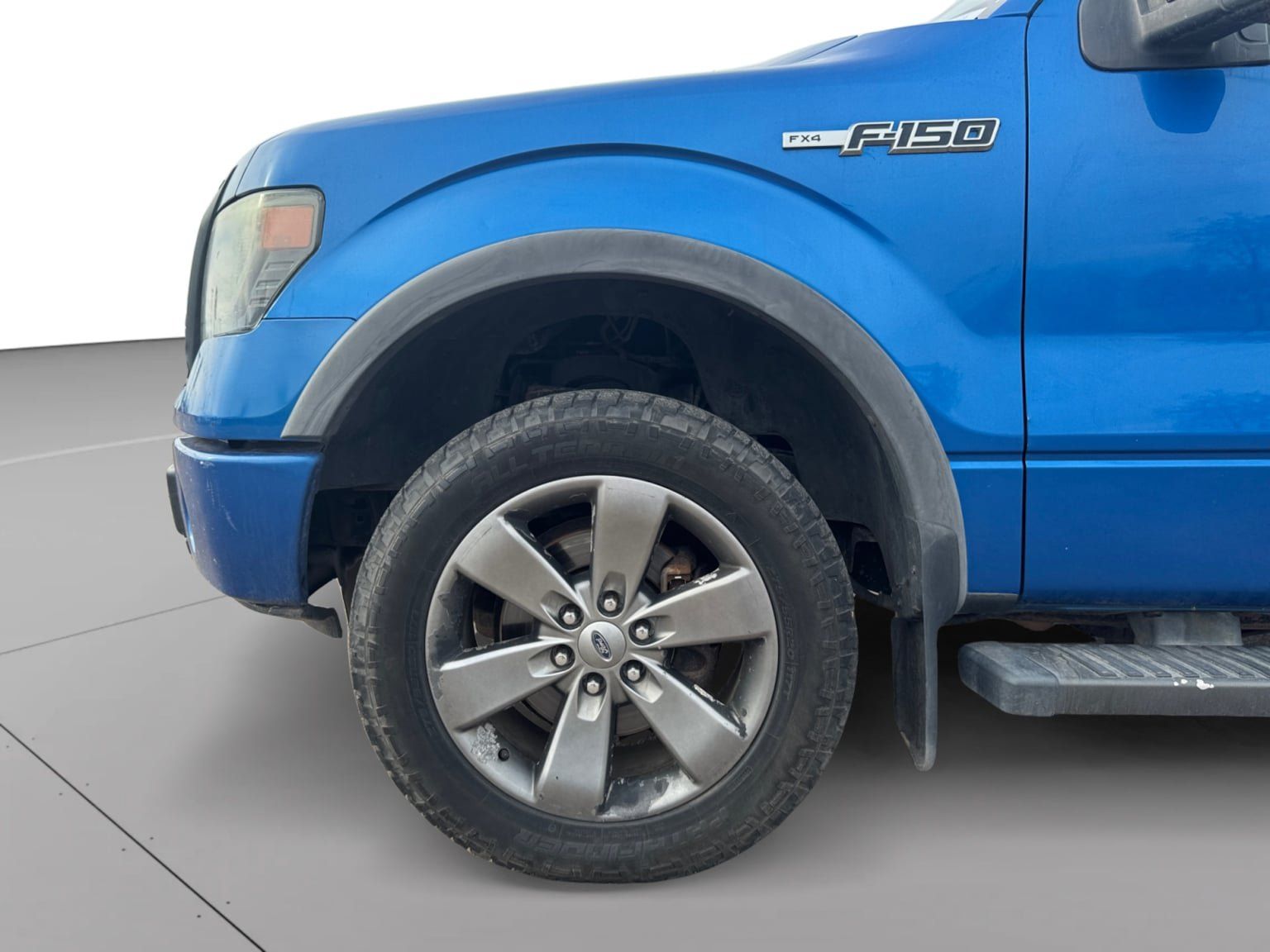 Used 2014 Ford F150 FX4 w/ Equipment Group 402A Luxury AWD/4WD image 9