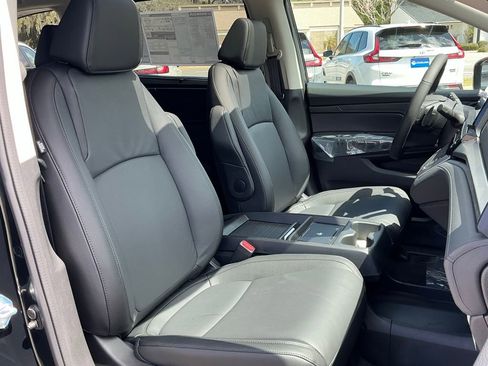 New 2026 Honda Odyssey EX-L image 16
