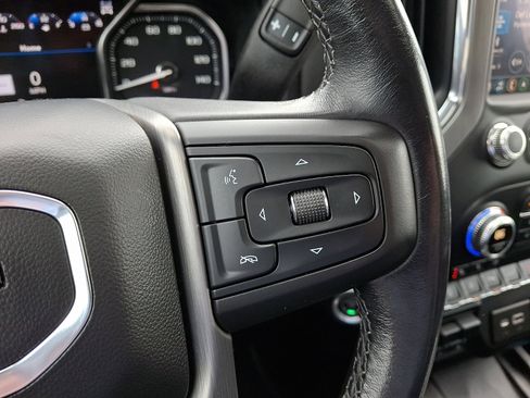 Certified 2022 GMC Sierra 2500 Denali w/ Denali Black Diamond Edition image 22