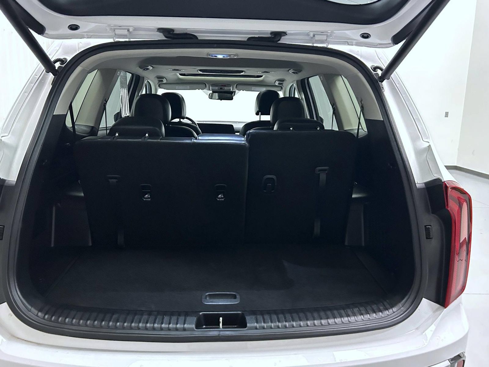 Used 2025 Kia Telluride S AWD/4WD image 22