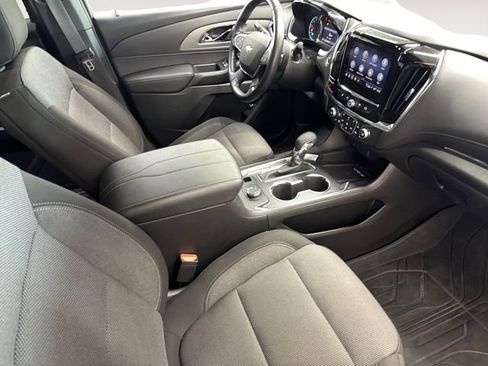 Used 2022 Chevrolet Traverse LT w/ LPO, Floor Liner Package AWD/4WD image 4