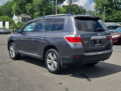 Used 2012 Toyota Highlander Limited w/ Tow Pkg AWD/4WD image 7