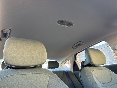 New 2025 Kia K4 EX image 18