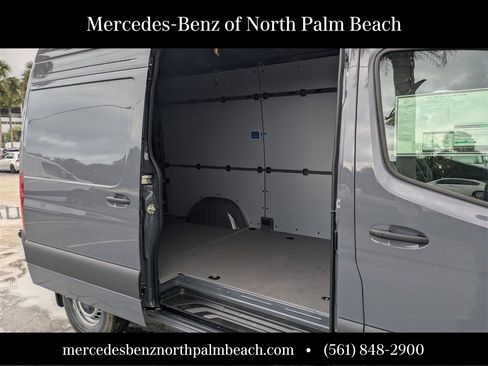 New 2025 Mercedes-Benz Sprinter 2500 image 7