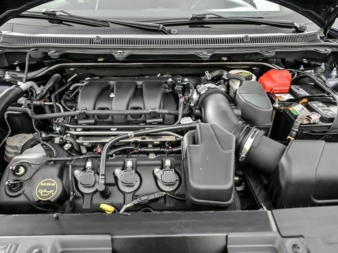 Used 2016 Ford Flex SEL w/ Equipment Group 202A FWD image 11