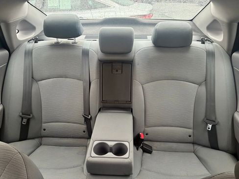 Used 2012 Hyundai Sonata Base image 13