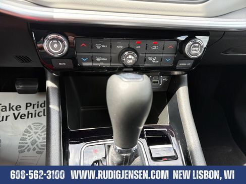 Used 2025 Jeep Compass Limited AWD/4WD image 17