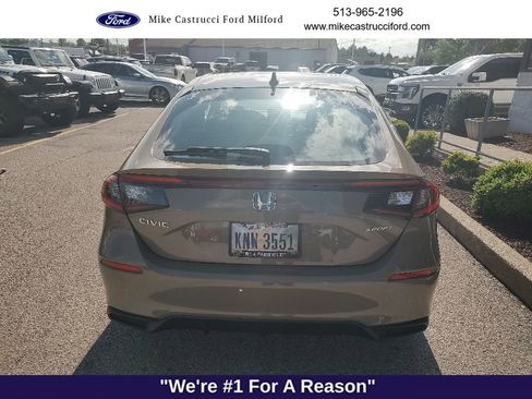 Used 2025 Honda Civic Sport image 4