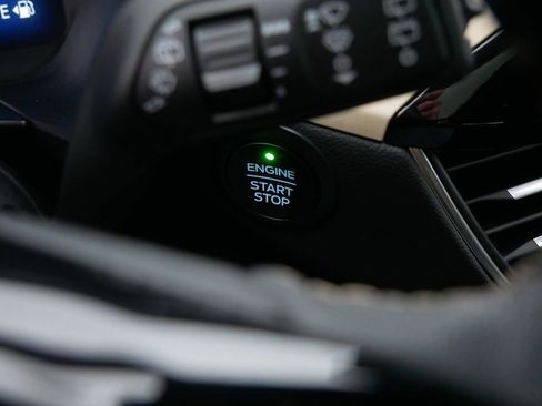 Used 2021 Ford Escape Titanium w/ Titanium Elite Package image 21