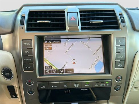 Used 2018 Lexus GX 460 image 31