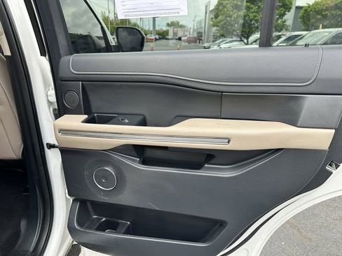 Certified 2022 Ford Expedition Limited AWD/4WD image 41