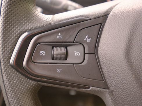 Used 2025 Chevrolet TrailBlazer LT image 41