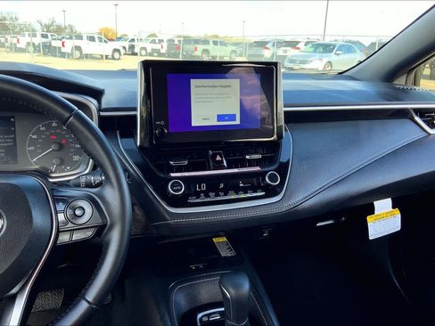 Used 2026 Toyota Corolla SE image 6