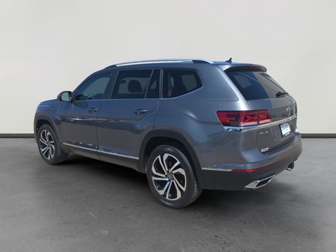 Used 2022 Volkswagen Atlas SEL image 3