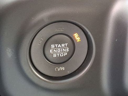 Used 2020 Jeep Wrangler Unlimited Sport S image 27