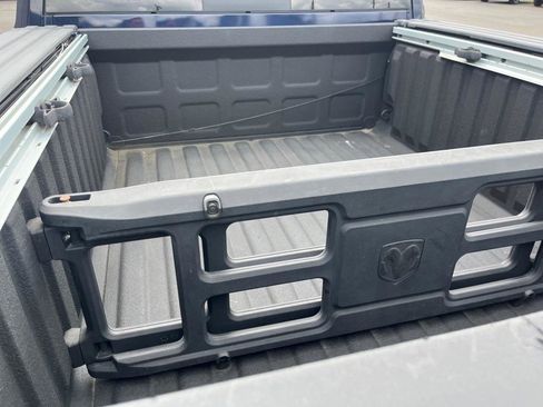 Used 2015 RAM 1500 Laramie w/ Convenience Group image 12