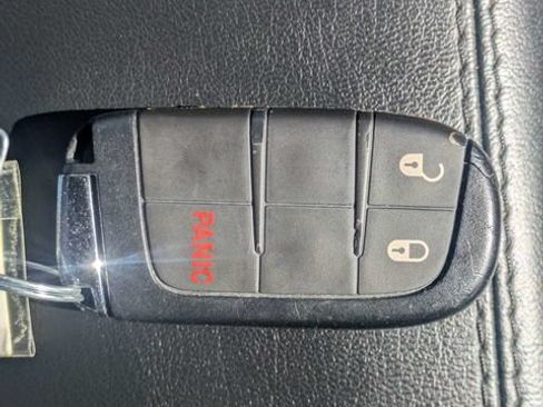Used 2024 Jeep Compass Latitude AWD/4WD image 33