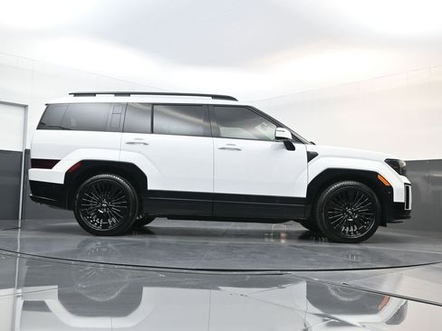 Certified 2025 Hyundai Santa Fe Calligraphy image 18