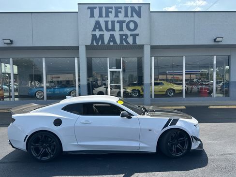 Used 2018 Chevrolet Camaro SS image 5