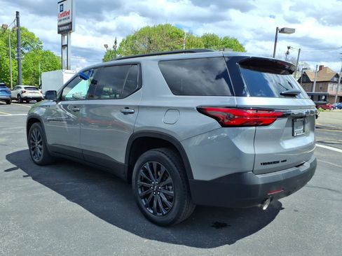 Used 2023 Chevrolet Traverse RS w/ LPO, Floor Liner Package AWD/4WD image 5
