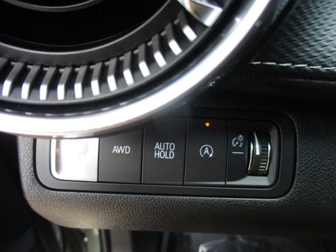 Used 2025 Chevrolet Equinox LT w/ Midnight Edition AWD/4WD image 32