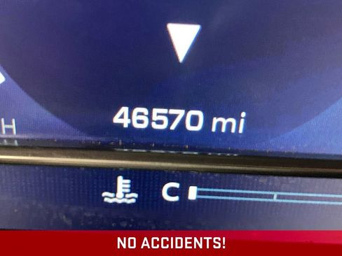 Used 2024 Chevrolet Silverado 1500 LT image 6