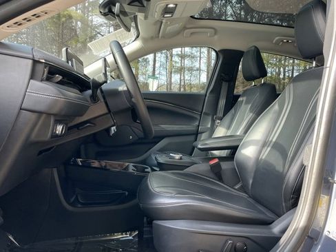 Used 2021 Ford Mustang Mach-E Premium image 13