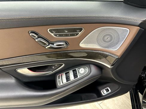 Used 2017 Mercedes-Benz S 550 Sedan image 16