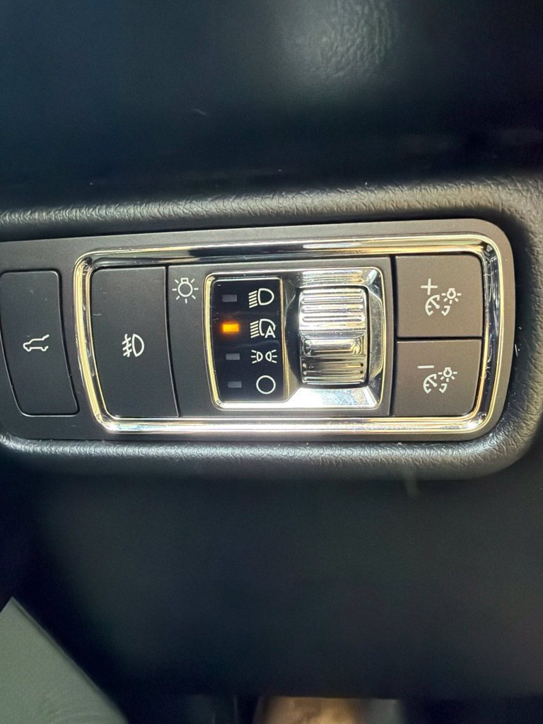 Used 2020 Lincoln Aviator Reserve w/ Equipment Group 201A AWD/4WD image 20