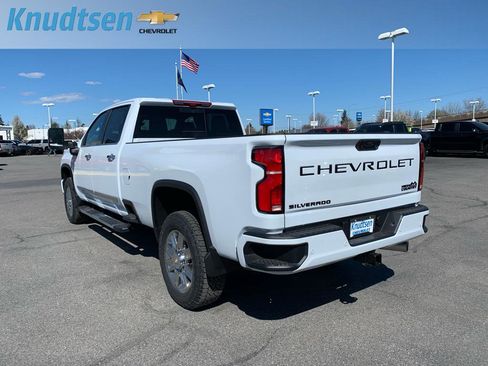New 2026 Chevrolet Silverado 3500 High Country w/ Technology Package AWD/4WD image 5