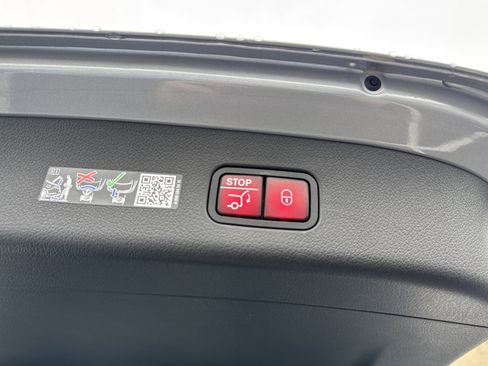 New 2026 Mercedes-Benz GLC 300 4MATIC image 24