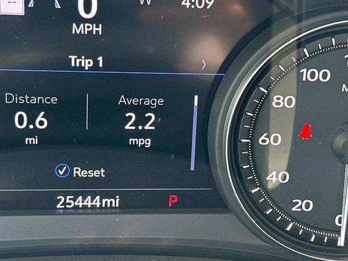 Certified 2024 Cadillac XT6 Premium Luxury w/ Technology Package FWD image 18