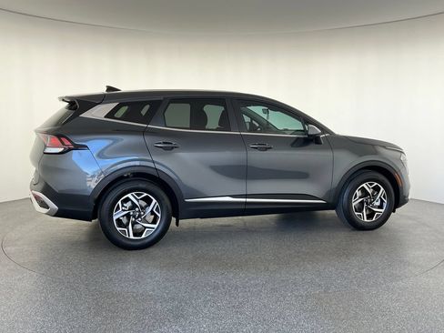 Used 2023 Kia Sportage LX FWD image 3