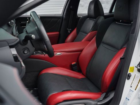 Used 2023 Lexus LS 500 F Sport image 22