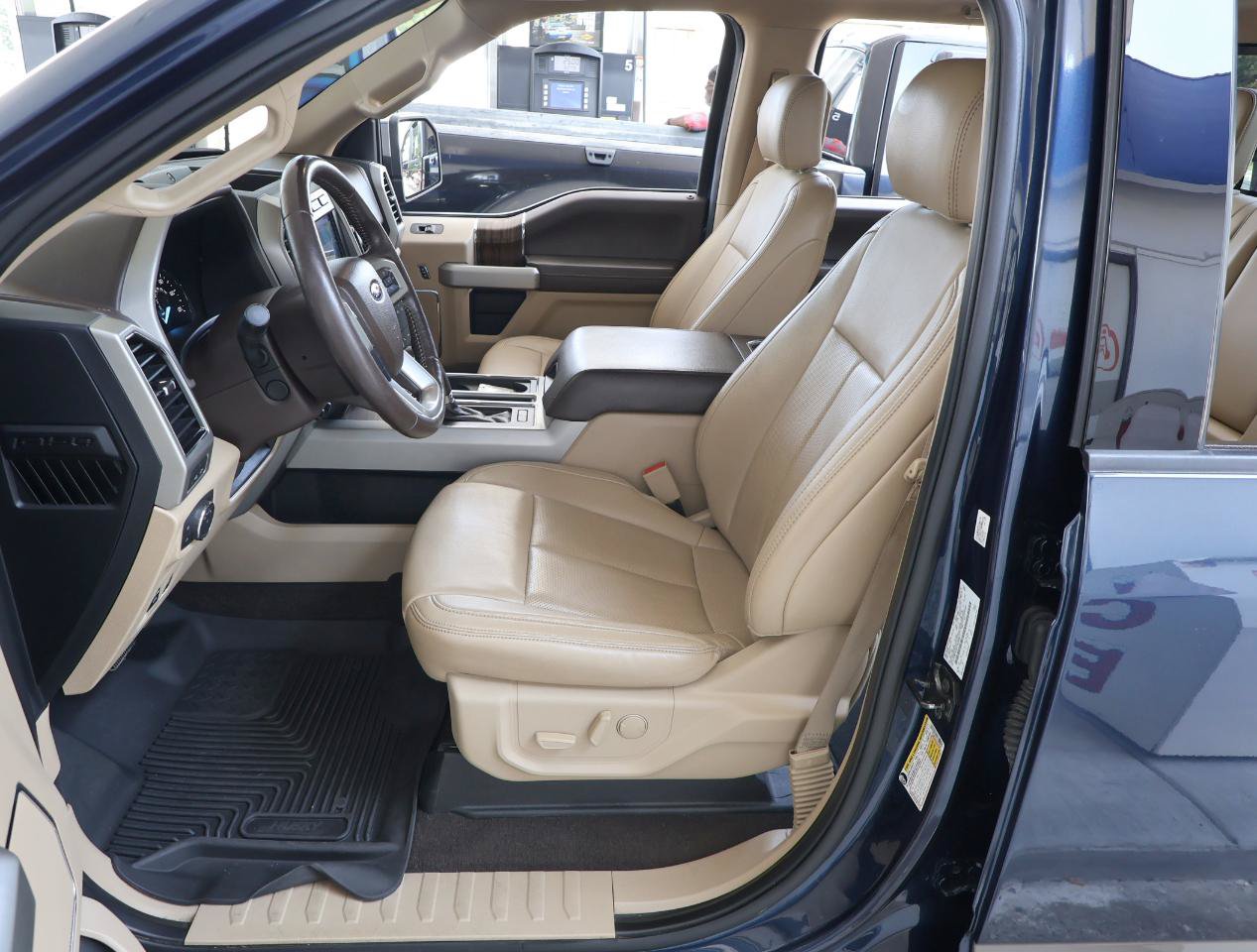 Used 2020 Ford F150 Lariat w/ Equipment Group 502A Luxury AWD/4WD image 13