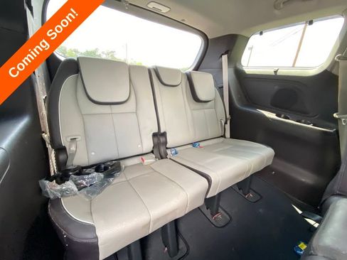Used 2018 Kia Sedona SX Limited FWD image 36