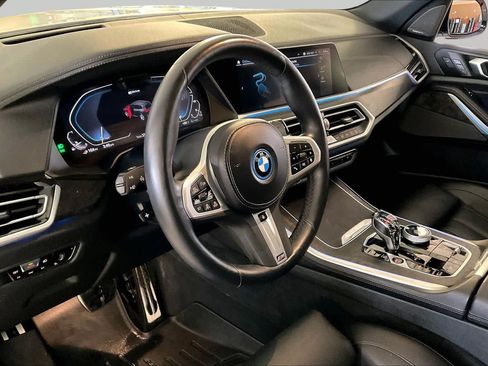 Used 2022 BMW X5 xDrive45e w/ M Sport Package AWD/4WD image 16