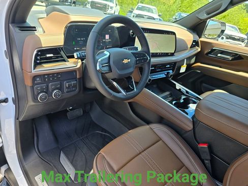 New 2026 Chevrolet Tahoe High Country w/ Sun And Tow Package AWD/4WD image 23