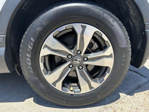 Used 2020 Honda CR-V LX image 9
