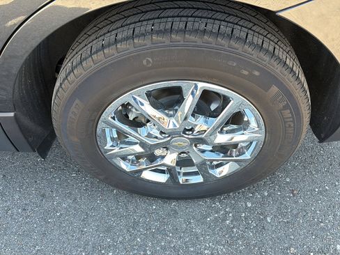 Used 2023 Chevrolet Equinox LT image 7