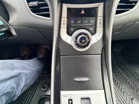 Used 2012 Hyundai Elantra GLS w/ Preferred Pkg 3 FWD image 7