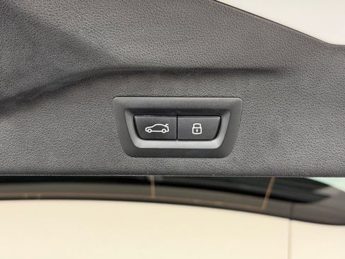 Used 2024 BMW X7 xDrive40i AWD/4WD image 42