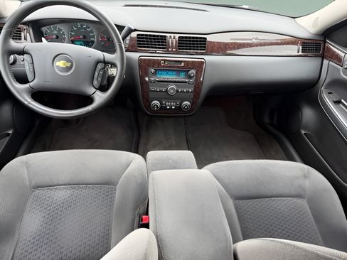 Used 2012 Chevrolet Impala LT FWD image 10
