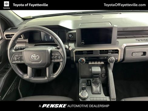 Certified 2025 Toyota Tacoma SR5 AWD/4WD image 5