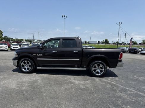 Used 2016 RAM 1500 Laramie AWD/4WD image 3