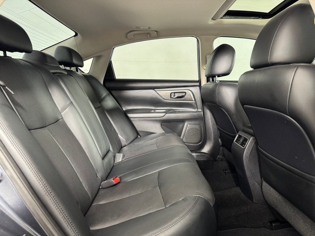 Used 2014 Nissan Altima 2.5 SL w/ Technology Package FWD image 21