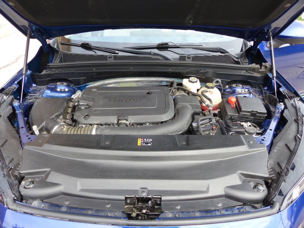 Used 2025 Buick Envision Avenir AWD/4WD image 18