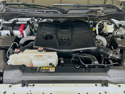 Used 2025 Toyota Tundra SR5 w/ SX Package RWD image 26