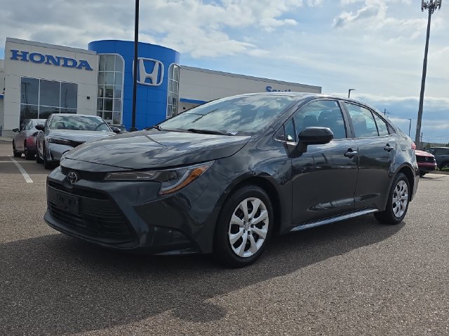 Used 2024 Toyota Corolla LE FWD image 7